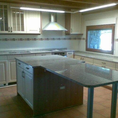 Cocinas con isla central: ventajas e inconvenientes | Master Hespema